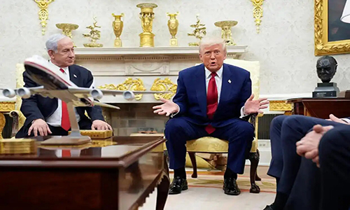 美媒爆料：特朗普告诉内塔尼亚胡，以方袭击卡塔尔“不可接受”，要求承诺不再发生