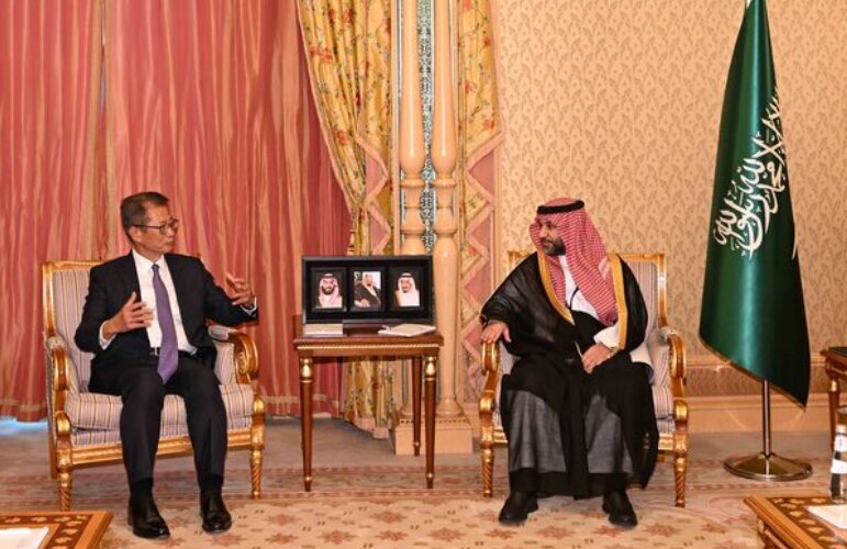 陈茂波：约300家内地企业准备在港上市 其中不少计划拓展中东市场