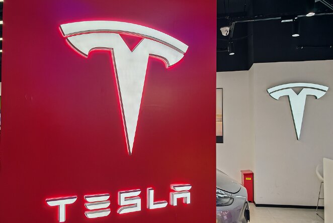 特斯拉10月欧洲销量再陷低谷 法国成唯一亮点